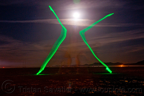 burning man - light painting, burning man at night, exposure, full moon, green glow-stick, light drawing, light graffiti, light painting