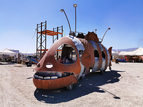 burning man - pilot fish art car, burning man art cars, mutant vehicles, pilot fish art car