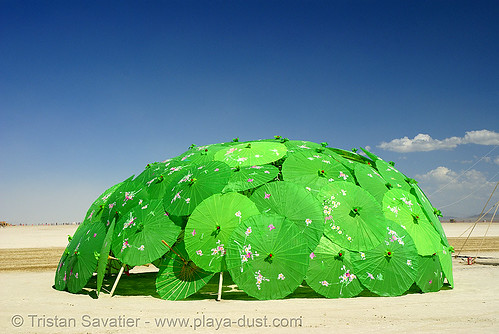 burning man - psy trance hut (?), art installation, dome, igloo, japanese umbrellas, psy trance hut