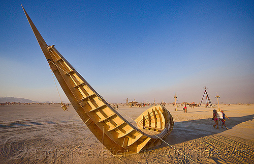 burning man - shipwreck, art installation, shipwreck sculpture