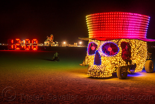 burning man - skull art car - the numbskull, burning man art cars, burning man at night, glowing, hat, mutant vehicles, numbskull, skull art car