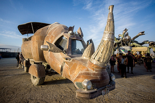 burning man - the mighty rhino redemption art car, art car, burning man art cars, kevin clark, mutant vehicles, rhino redemption, rhinoceros