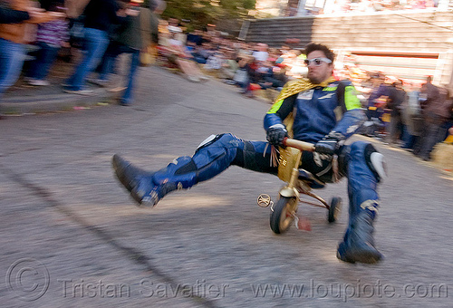 byobw - "bring your own big wheel" race - toy tricycles (san francisco), big wheel, byobw 2011, drift trikes, moving fast, potrero hill, race, speed, speeding, toy tricycle, toy trike, trike-drifting