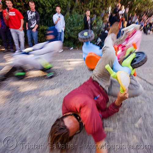 byobw - "bring your own big wheel" race - toy tricycles (san francisco), accident, big wheel, byobw 2011, crash, drift trikes, moving fast, potrero hill, race, speed, speeding, toy tricycle, toy trike, trike-drifting