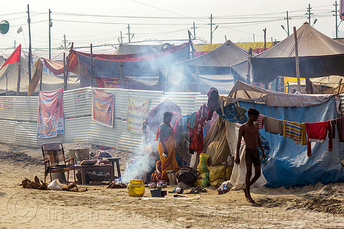camp on the street - kumbh mela 2013 (india), camp-fire, camping, encampment, hindu pilgrimage, hinduism, kumbh mela, pilgrims, smoke, smoking, street seller, tents