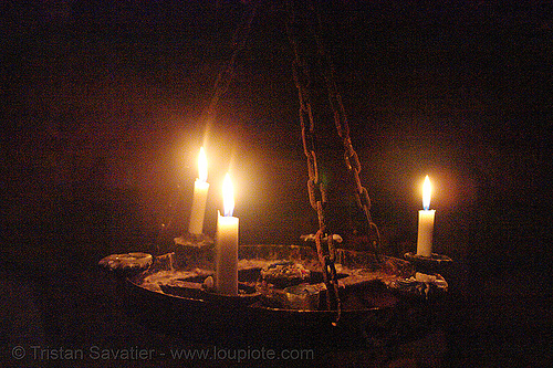 candels - chandelier - catacombes de paris - catacombs of paris (off-limit area), candles, cave, chandelier, clandestines, illegal, trespassing, underground quarry