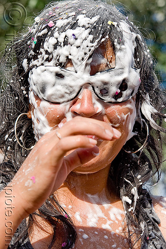 carnaval - carnival in jujuy capital (argentina), andean carnival, argentina, carnaval de la quebrada, foam, jujuy capital, noroeste argentino, san salvador de jujuy, sunglasses, woman