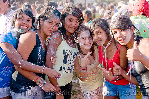 carnaval - carnival in jujuy capital (argentina), andean carnival, argentina, carnaval de la quebrada, friends, girls, jujuy capital, noroeste argentino, party, san salvador de jujuy, talk powder, women