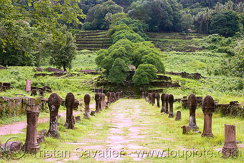 central alley - wat phu champasak (laos), central alley, hindu temple, hinduism, khmer temple, main alley, ruins, wat phu champasak