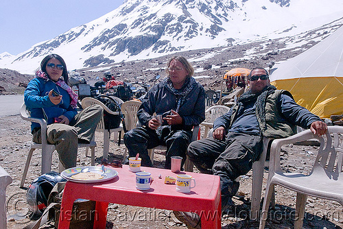 chai pause before baralacha pass - manali to leh road (india), baralacha pass, baralachala, ben, christoph, christopher, grace liew, ladakh, mountain pass, mountains, snow, woman