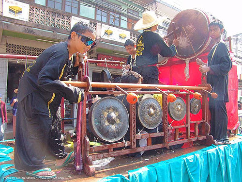 เชียงใหม่ - chiang mai - สงกรานต์ - songkran festival (thai new year) - thailand, carnival float, chiang mai, gongs, music, musical instruments, songkran, thai new year, สงกรานต์, เชียงใหม่