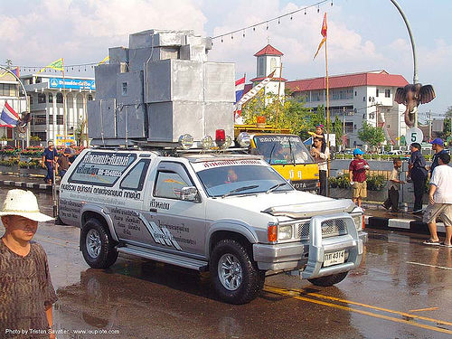 เชียงใหม่ - chiang mai - สงกรานต์ - songkran festival (thai new year) - thailand, car, chiang mai, loudspeakers, songkran, speakers, suv, thai new year, สงกรานต์, เชียงใหม่