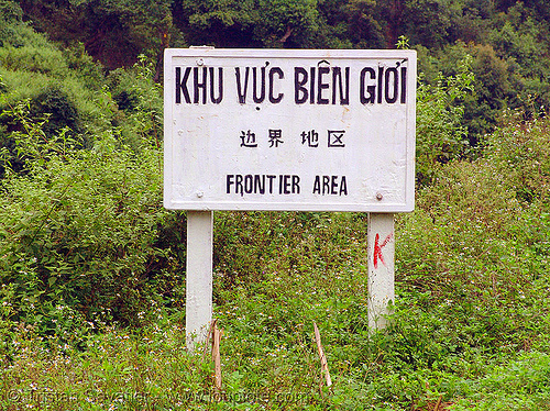 chinese border - frontier area sign - khu vực biên giới - vietnam, border area, china-vietnam border, frontier area, khu vực biên giới, sign, vietnam-china border