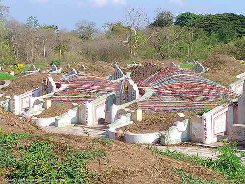 chinese cemetery - สุโขทัย - sukhothai - thailand, chinese cemetery, chinese graves, graveyard, sukhothai, tombstone, สุโขทัย