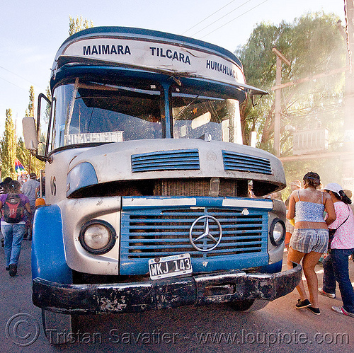 classic mercedes-benz bus (argentina), andean carnival, argentina, autobus, carnaval de la quebrada, carnaval de tilcara, classic car, front, grid, hood, local bus, maimara, mercedes benz, noroeste argentino, quebrada de humahuaca