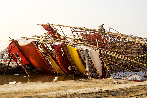 collapsed bamboo mesh structure (india), ashram, bamboo structure, broken, collapsed, destruction, gate, hindu pilgrimage, hinduism, kumbh mela