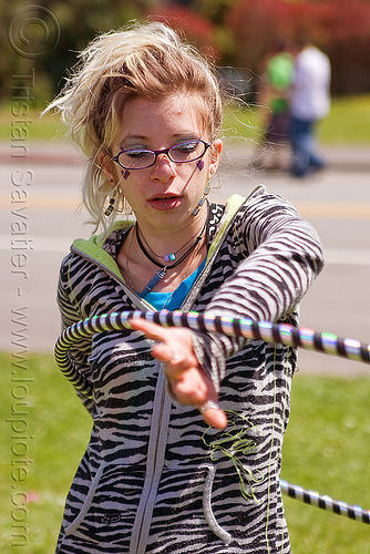 cressie mae hooping, bay to breakers, cressie mae, hula hoop, street party, woman