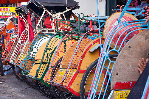cycle rickshaws parked (indonesia), becaks, cycle rickshaws, cyclo, parked