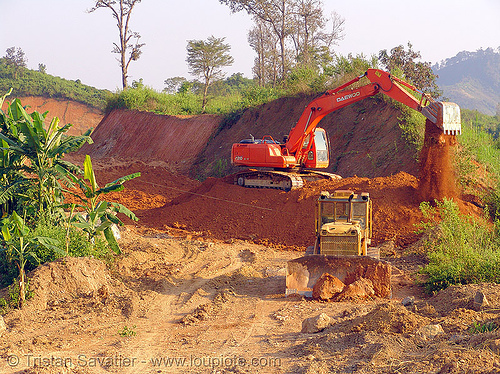 daewoo s220lc-v excavator - road construction - vietnam, at work, daewoo excavator, daewoo s220lc-v excavator, dirt road, earth road, groundwork, road construction, roadworks, unpaved, working