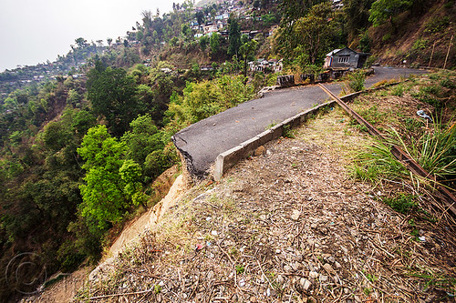 darjeeling road cut by landslide (india), broken, darjeeling, india, mountain road, tindharia landslide