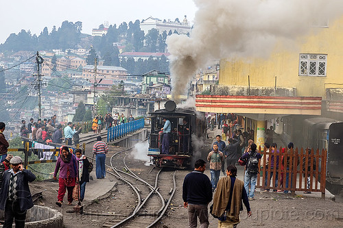 darjeeling train station - steam locomotive (india), 791, crowd, darjeeling himalayan railway, darjeeling toy train, narrow gauge, rail switches, railroad tracks, railway tracks, smoke, smoking, steam engine, steam locomotive, steam train engine, train station