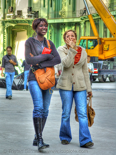 deux amies à paris, fatiya, girls, reane, réane, women