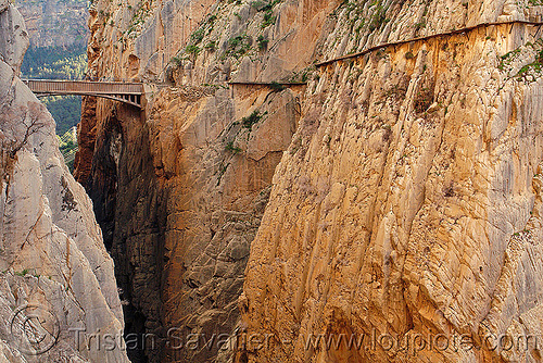 el caminito del rey and aqueduct bridge - el chorro gorge (spain), canyon, cliff, desfiladero de los gaitanes, el caminito del rey, el camino del rey, el chorro, gorge, mountain, mountaineering, pathway, trail, via ferrata