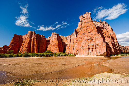 el castillo - quebrada de las conchas - cafayate (argentina), argentina, calchaquí valley, cliffs, el castillo, landscape, noroeste argentino, quebrada de cafayate, quebrada de las conchas, river bed, rock, valles calchaquíes