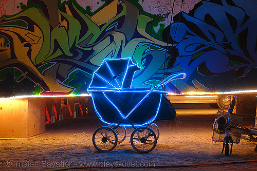 el-wire craddle - burning man 2006, art installation, burning man at night, el-wire, electroluminescent wire, glowing