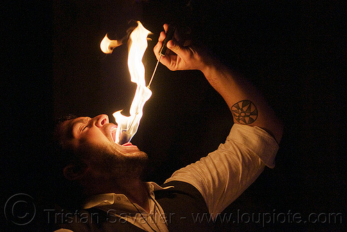 fire performer eating fire (san francisco), eating fire, fire eater, fire eating, mouth, night