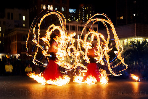 fire performers - fire dancing expo (san francisco), fire dancer, fire dancing expo, fire dress, fire hoop dress, fire hoops, fire hula hoops, fire performer, fire spinning, night, spinning fire, temple of poi