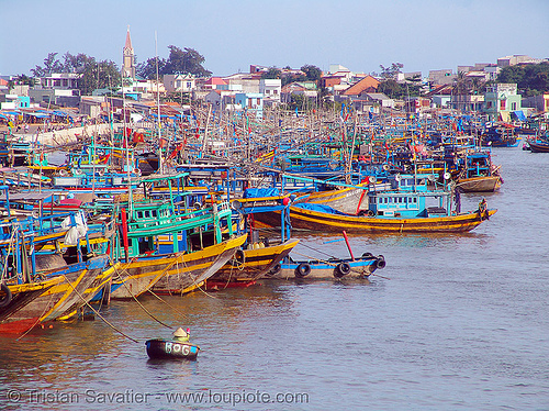 fishing trawlers moored in phan thiet harbor - vietnam, colorful, fishing boats, fishing trawlers, harbor, mooring, phan thiet, sea