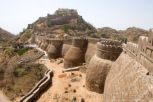 fortress - citadel - kumbhalgarh fort, bastion, battlements, citadel, crenellations, defensive walls, enceinte, festung, fort, forteresse, fortezza, fortifications, fortified walls, fortress, kumbalgarh, kumbhalgarh, landscape, merlons, ramparts, remparts, stronghold, towers, udaipur, zitadelle, कुंभलगढ़