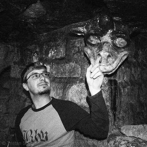 gargoyle - catacombes de paris - catacombs of paris (off-limit area) - bhv, cataphile, cave, clandestines, finger in nose, finger in the nose, gargoyle, head, illegal, trespassing, underground quarry