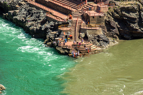 ghat at the devprayag sangam - confluence of the alaknanda and bhagirathi rivers into the ganges river (india), alaknanda and bhagirathi sangam, alaknanda river, bhagirathi river, confluence, devprayag sangam, ganga, ganges river, ghats, hinduism, pilgrims, river bed, rocks, stairs, steps