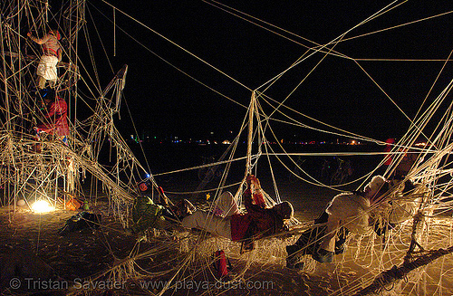 giant cat's cradle - burning man 2006, art installation, burning man at night, cat's cradle, kunststoff dance theater, sculpture, tomi paasonen