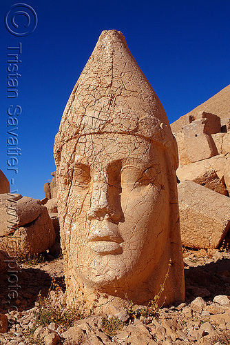 giant stone head sculpture - nemrut dagi (turkey country), heads, mount nemrut, nemrut dagi, nemrut dağı, sculpture, statue, tumulus