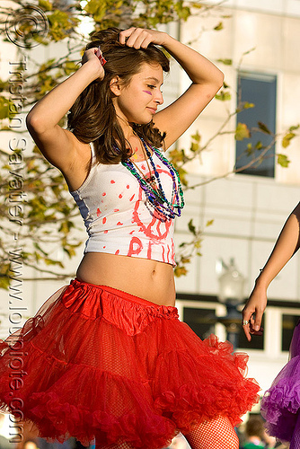 girl dancing - plur, dancing, lovevolution, red, skirt, woman