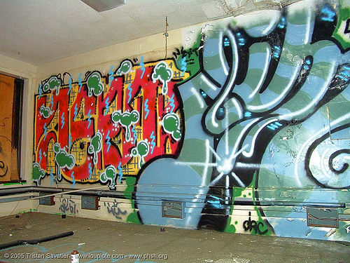 graffiti - abandoned hospital (presidio, san francisco), abandoned building, abandoned hospital, graffiti, presidio hospital, presidio landmark apartments, trespassing