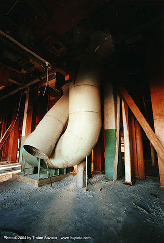grands moulins de paris - gros-tuyaux, ducts, industrial mill, trespassing