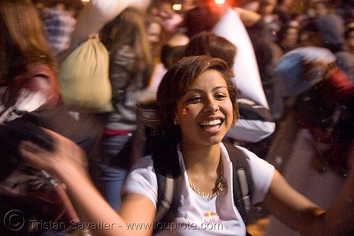 the great san francisco pillow fight 2008, down feathers, night, pillows, world pillow fight day