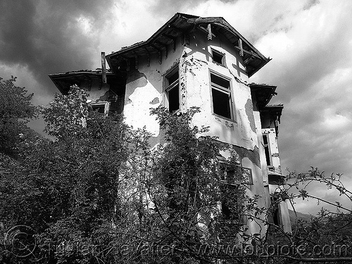 haunted house - risla (bulgaria), haunted house, risla, spooky, trespassing, българия