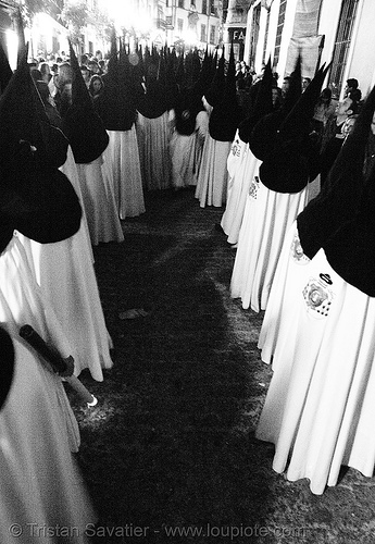 hermandad de la macarena - semana santa en sevilla, candles, easter, hermandad de la macarena, nazarenos, night, semana santa, sevilla