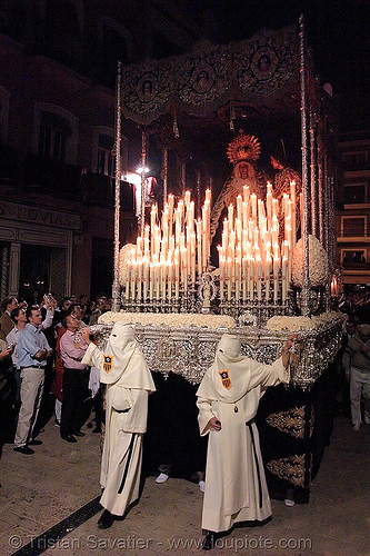 hermandad de la pasión - paso de la virgen - semana santa en sevilla, candles, easter, float, hermandad de la pasión, madonna, nazarenos, night, paso de la virgen, sacred art, semana santa, sevilla