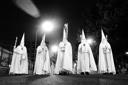 hermandad de la resurrección - semana santa en sevilla, candles, easter, hermandad de la resurrección, nazarenos, night, semana santa, sevilla