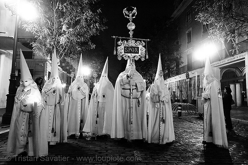 hermandad de la resurrección - semana santa en sevilla, candles, easter, hermandad de la resurrección, nazarenos, night, semana santa, sevilla