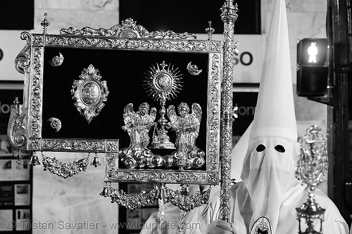 hermandad de la resurrección - semana santa en sevilla, candles, easter, hermandad de la resurrección, nazarenos, night, semana santa, sevilla