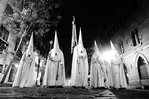 hermandad de la resurrección - semana santa en sevilla, candles, easter, hermandad de la resurrección, nazarenos, night, semana santa, sevilla