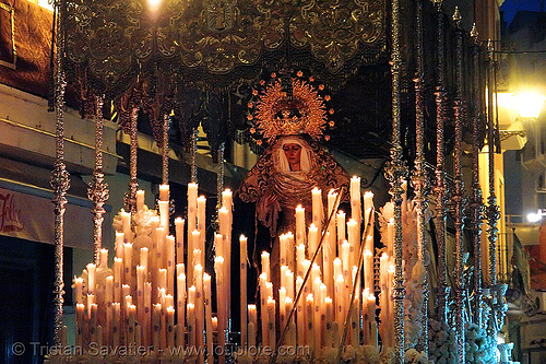 hermandad de la sed - paso de la virgen - semana santa en sevilla, candles, easter, float, hermandad de la sed, madonna, night, paso de la virgen, red, sacred art, semana santa, sevilla