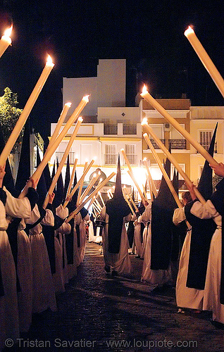 hermandad de la soledad de san lorenzo - semana santa en sevilla, candles, easter, hermandad de la soledad de san lorenzo, nazarenos, night, semana santa, sevilla